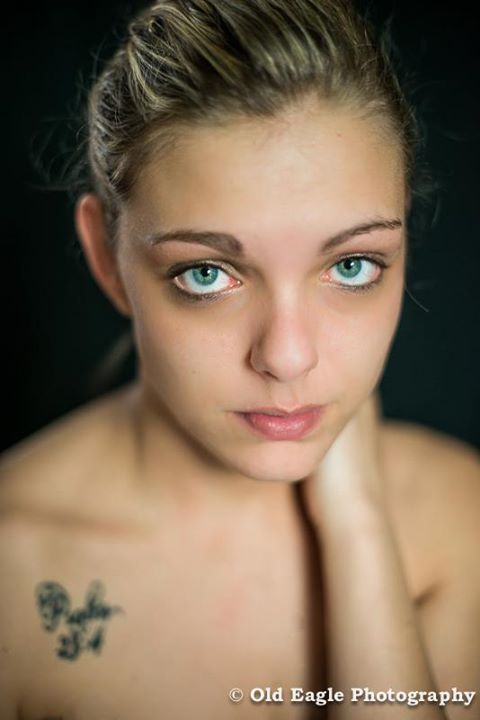 Female model photo shoot of Samantha reid