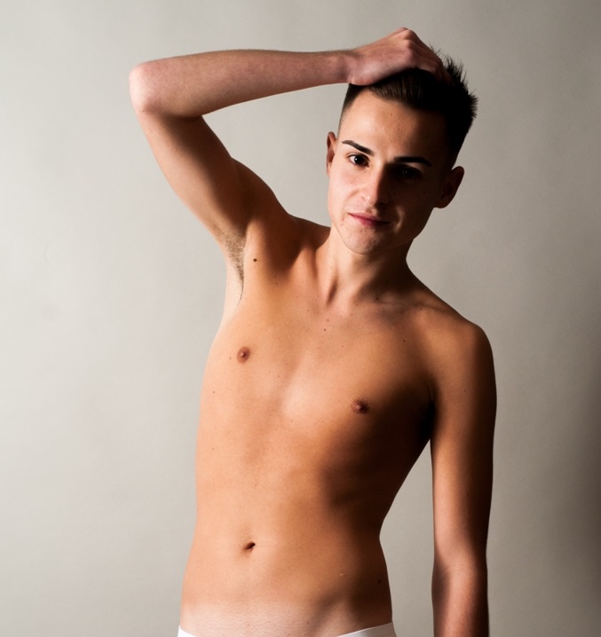Male model photo shoot of SeanSysum