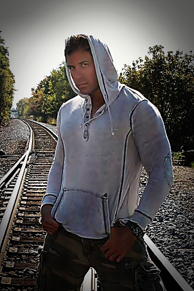 Male model photo shoot of danny fitnesss