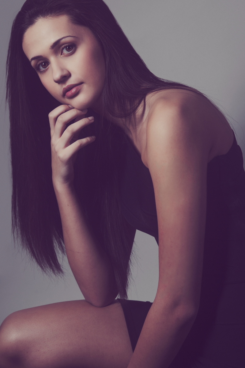 Female model photo shoot of Raquel Amado