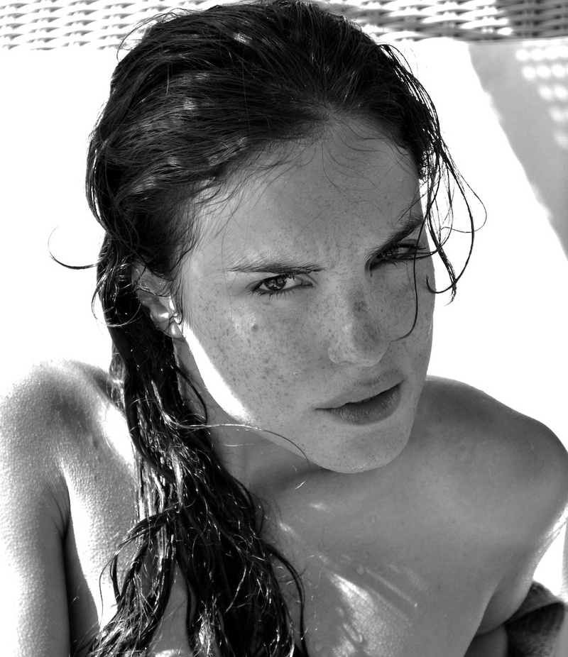 Female model photo shoot of Gabriella Mazure