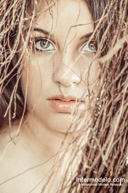 Female model photo shoot of Destiny Capella  in Dunnedin, makeup by Lezette Blaesing