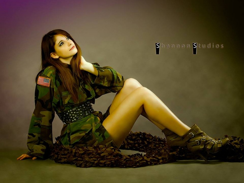 Female model photo shoot of emeralddawn211
