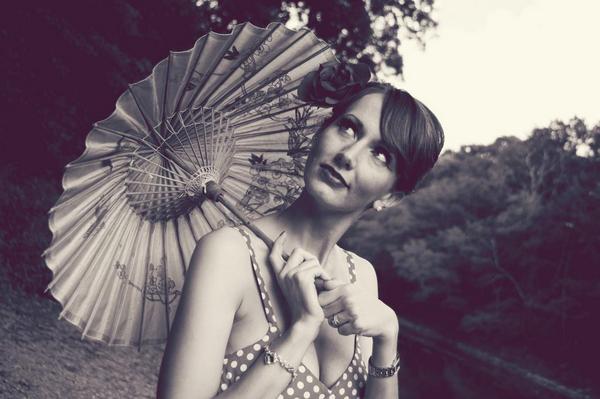 Female model photo shoot of Mel Gdon