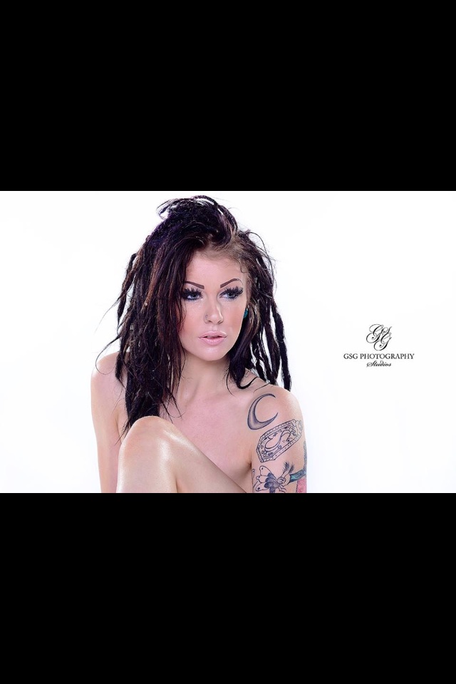 Female model photo shoot of Amanda Indica