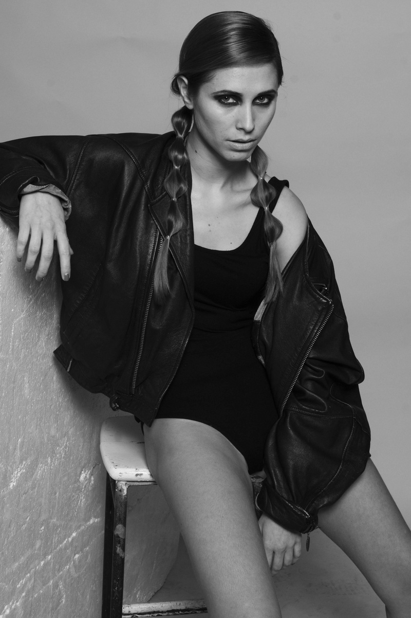 Female model photo shoot of Jenny Horner