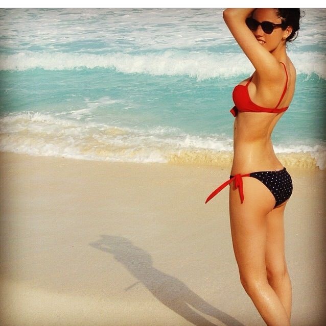 Female model photo shoot of Mia Mna in Cancun, Mexico
