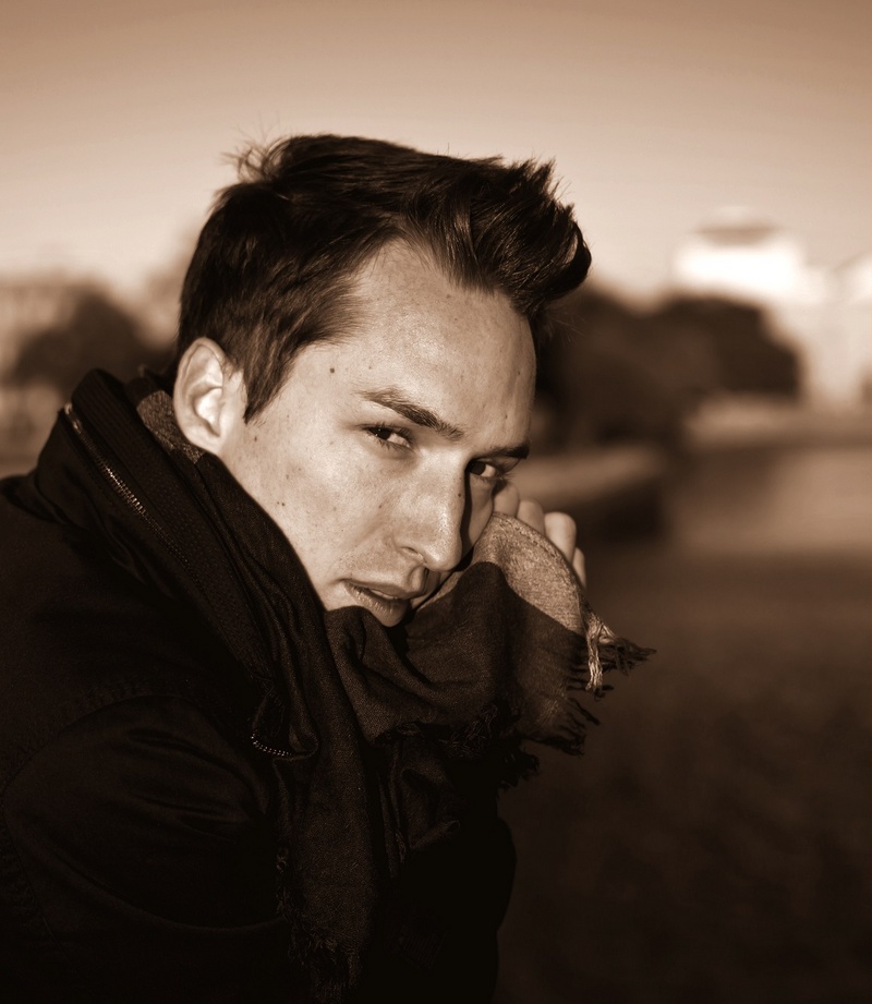 Male model photo shoot of Jason Anthony