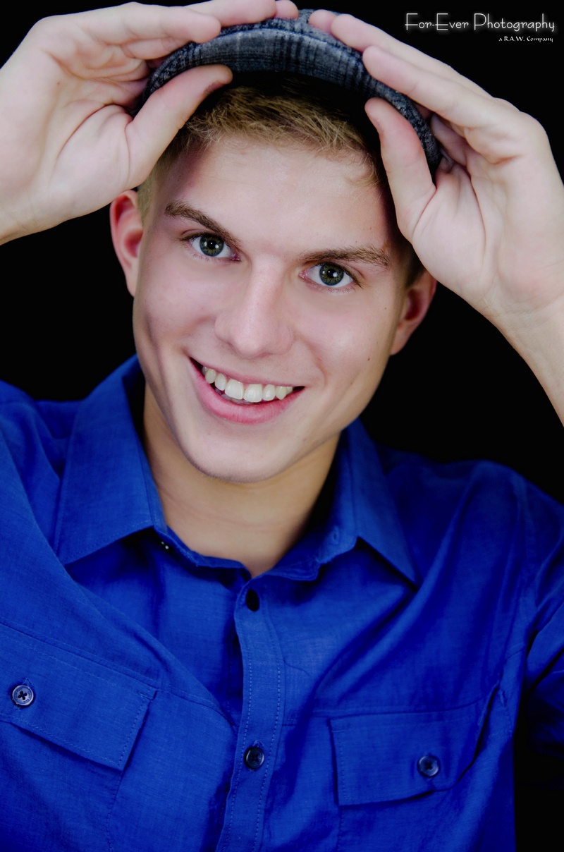 Male model photo shoot of Joseph Vredenburg