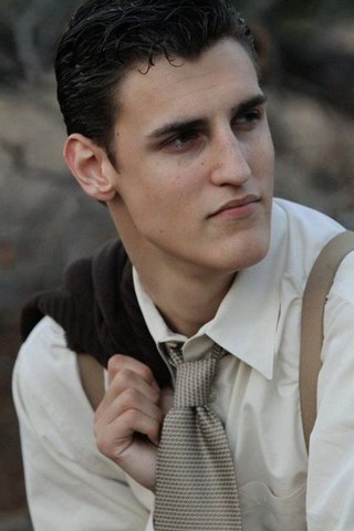 Male model photo shoot of Brendan Ramos