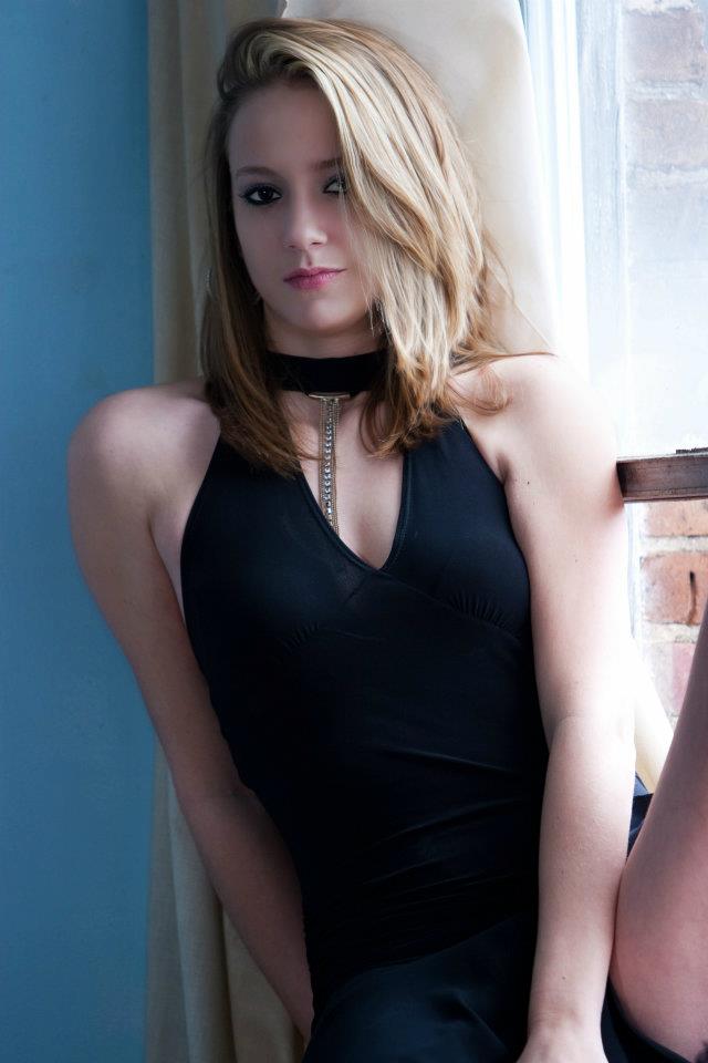 Female model photo shoot of Carey Poole