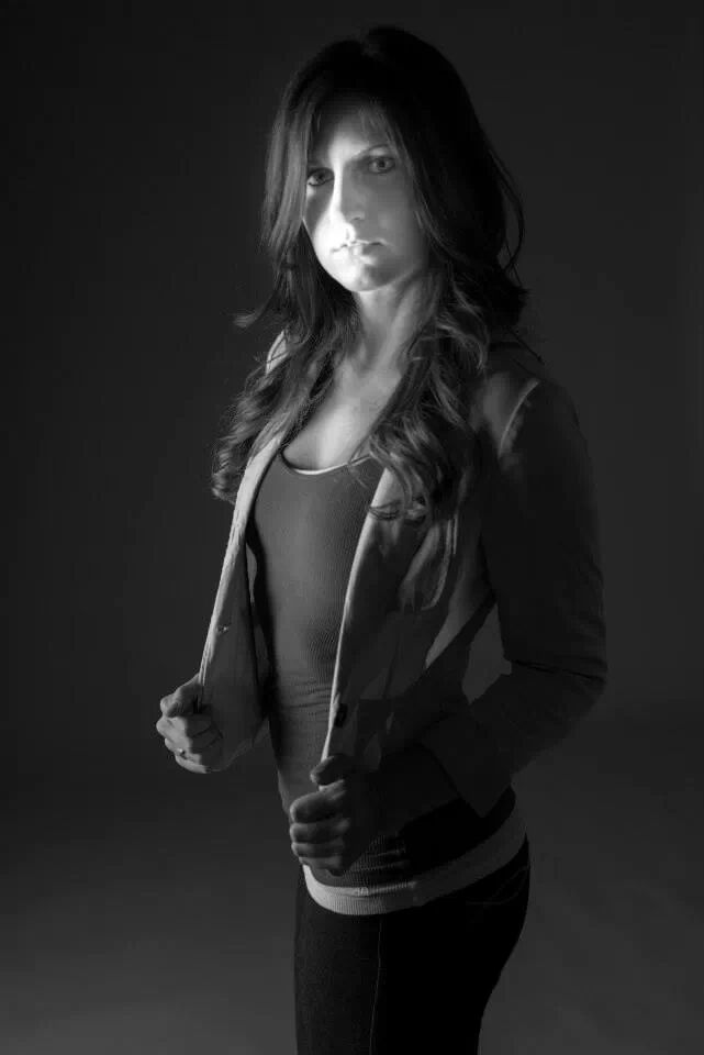 Female model photo shoot of Lauren Beckley
