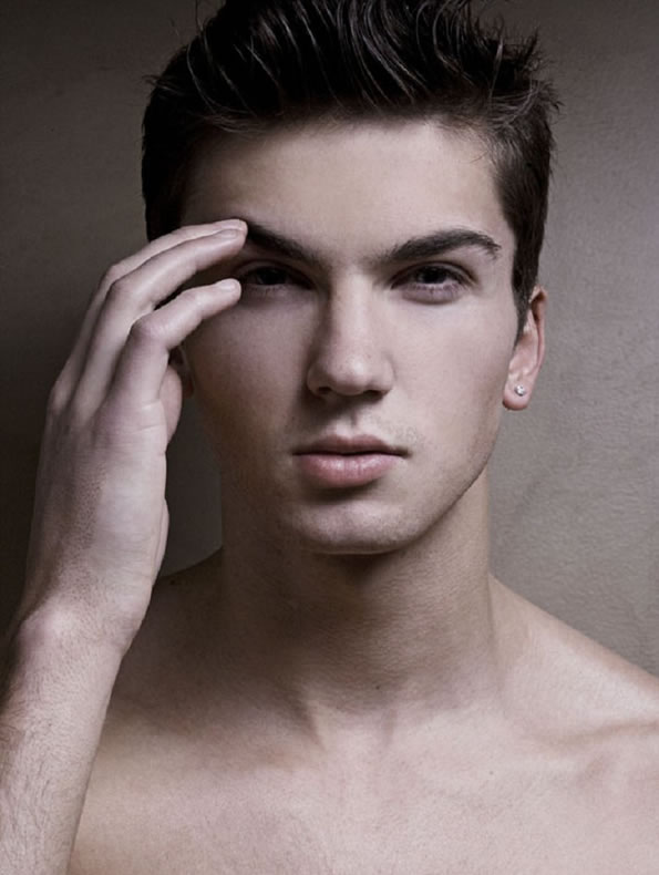 Male model photo shoot of Arin Ryan