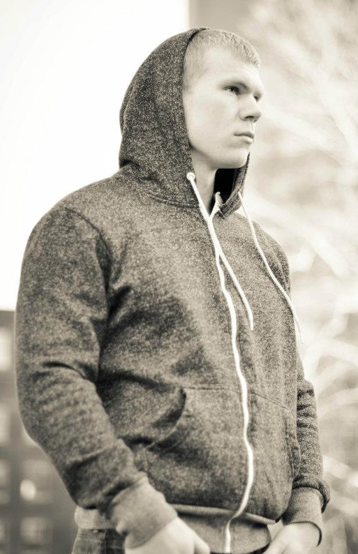 Male model photo shoot of Jonathan Rutt