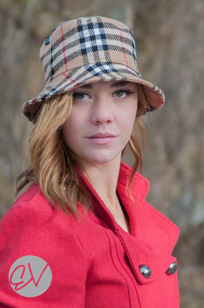 Female model photo shoot of Kristen Cuttress by Edgar Vieira in Grand River Trail