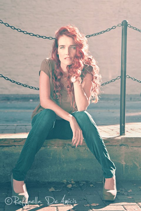 Female model photo shoot of Jenna Lacy