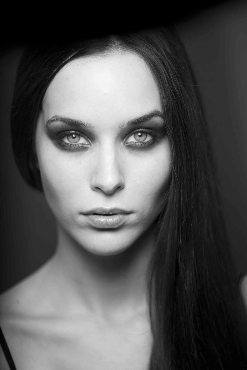 Female model photo shoot of victoria_