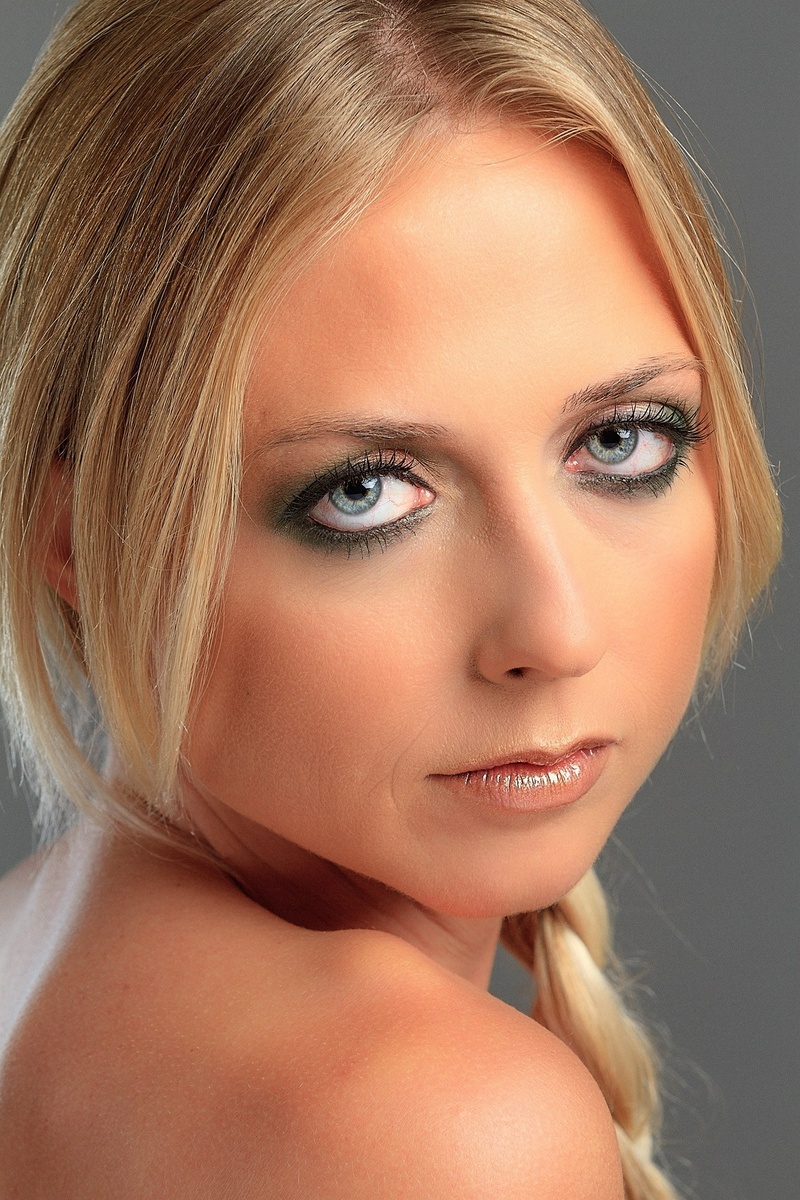 Female model photo shoot of Brigette Shvonne