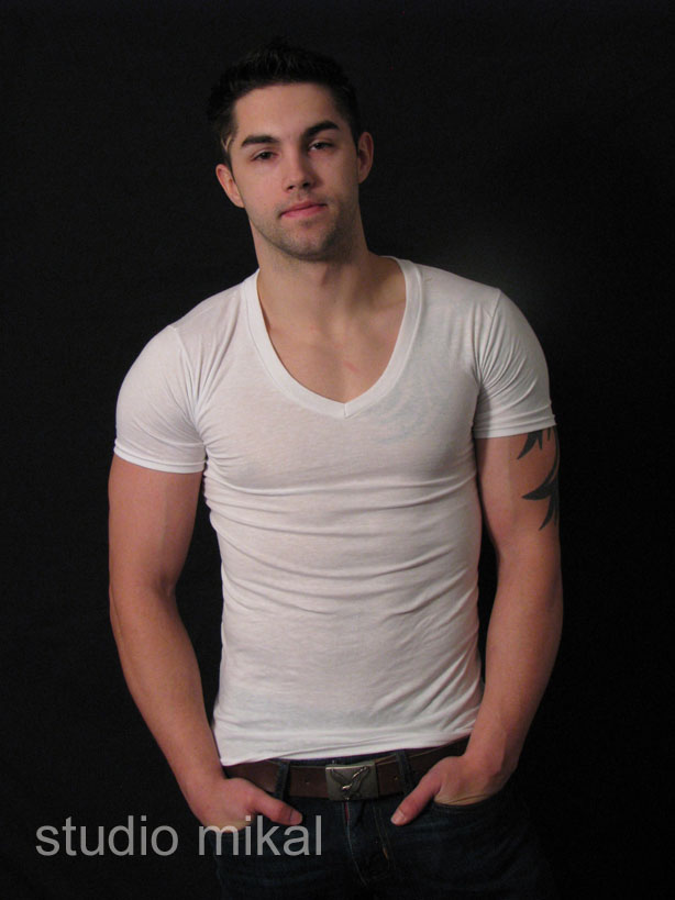 Male model photo shoot of Michael Whiteaker