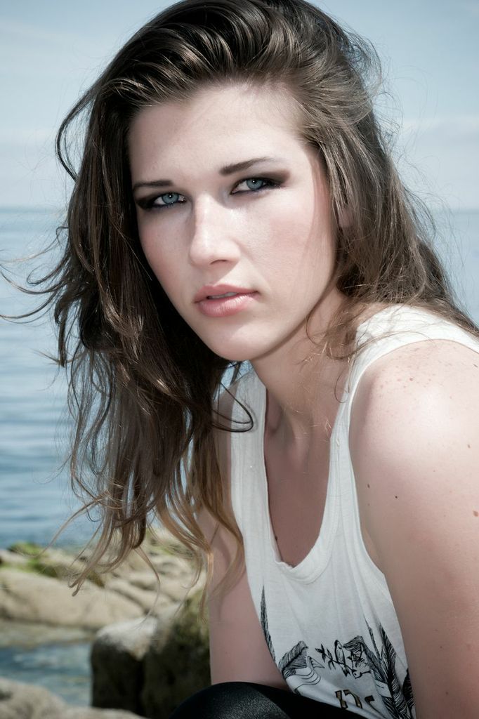 Female model photo shoot of Agne