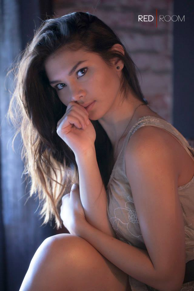 Female model photo shoot of NicoleAdrienne
