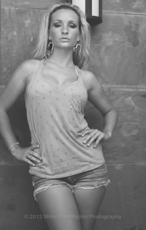 Female model photo shoot of Tierney Lloyd
