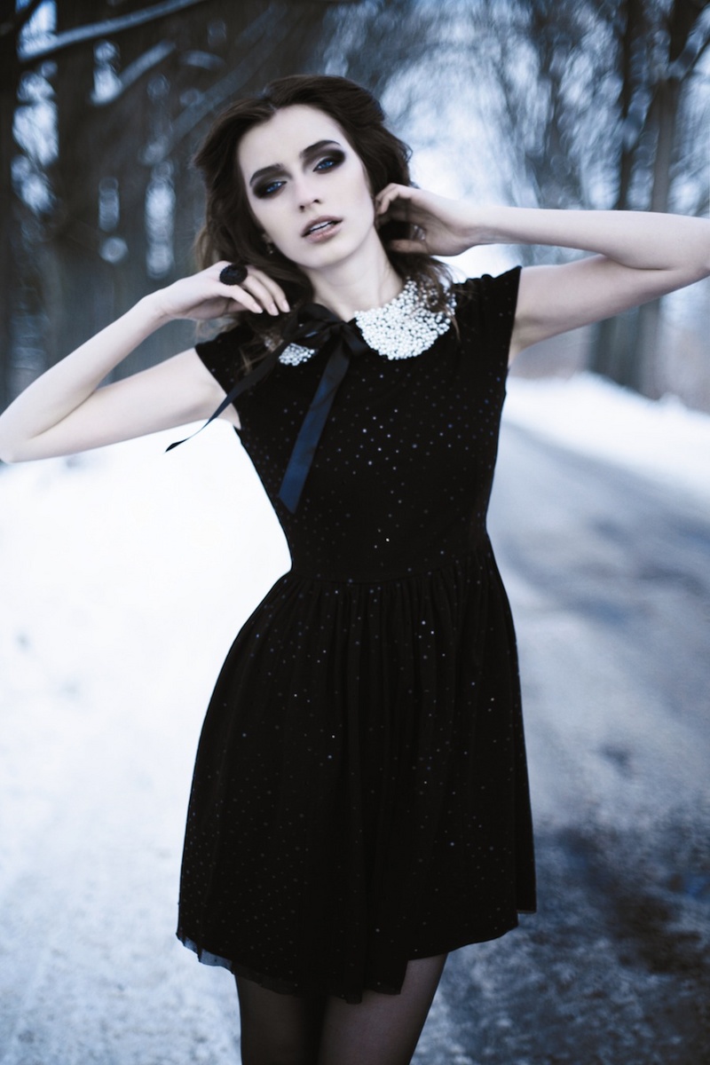 Female model photo shoot of Anastasia Ishi