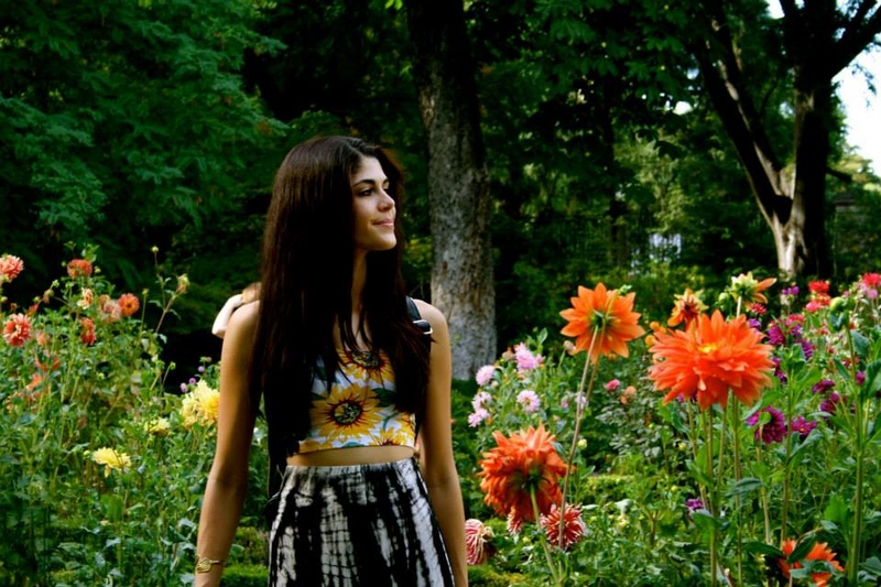 Female model photo shoot of Erika Stella in Spanish Botanical Gardens- Madrid, Spain
