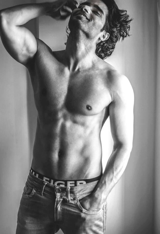 Male model photo shoot of Sudesh Shetty in Mumbai