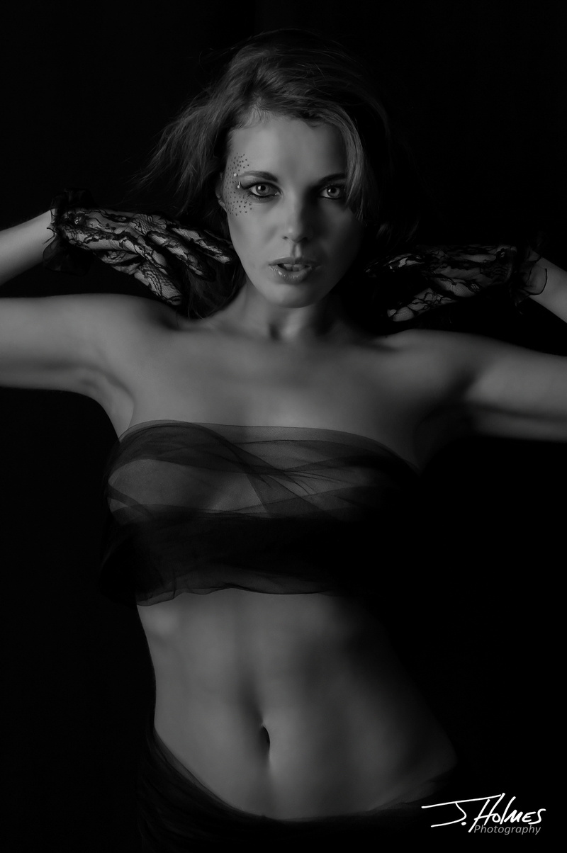 Female model photo shoot of Natalia Silver