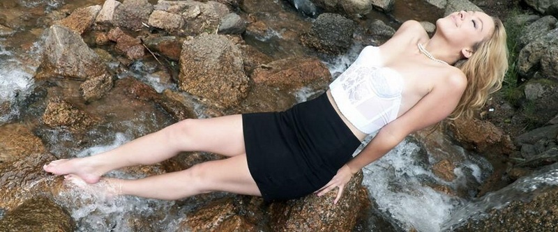 Female model photo shoot of Kaitlyn Kurtis