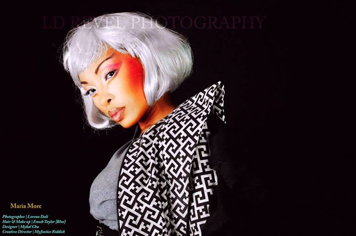 Female model photo shoot of Dalishot