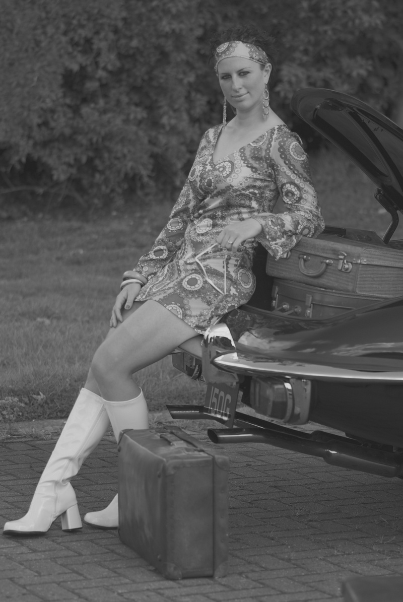 Female model photo shoot of Viso Dangelo in Grendon Underwood