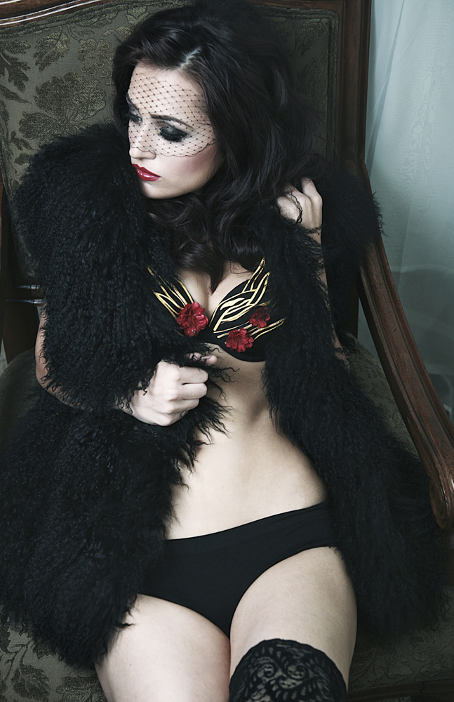 Female model photo shoot of KristenGlaze aka KGlaze, makeup by Nina - The Doll Service