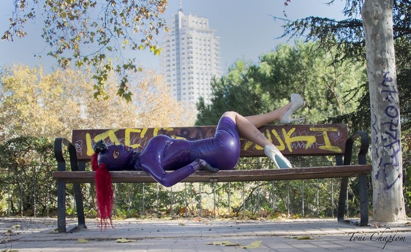 Female model photo shoot of Mistrix by Toni Chaptom in Madrid