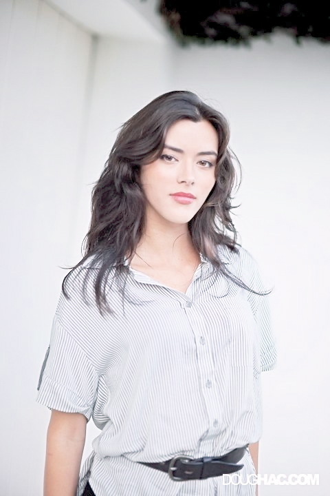 Female model photo shoot of Romy DiNeiro