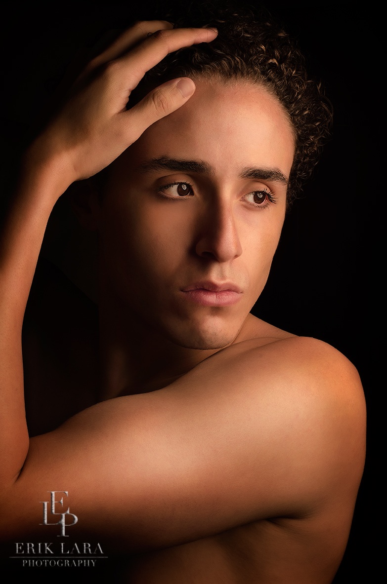 Male model photo shoot of Angel Ayala 