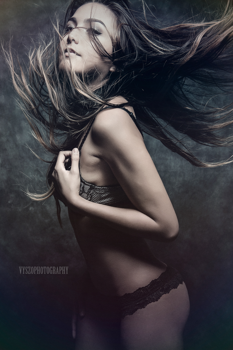 Female model photo shoot of Stefanie Azua by Vyszo Photography
