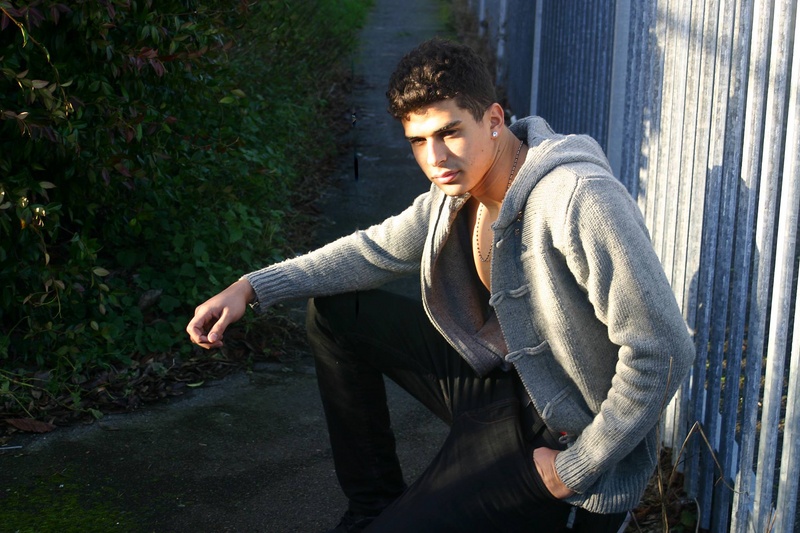 Male model photo shoot of Hari Alexandroff