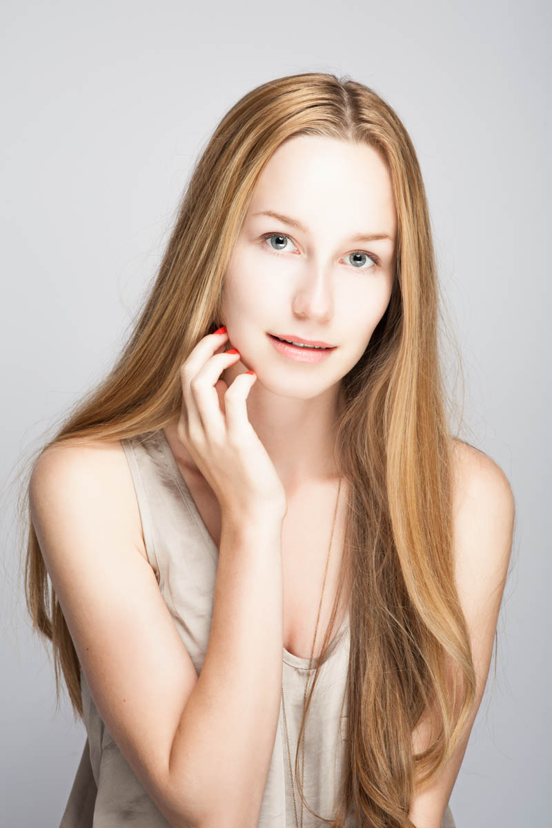 Female model photo shoot of Julia Shema by Sergey Kostikov in FDphotostudio