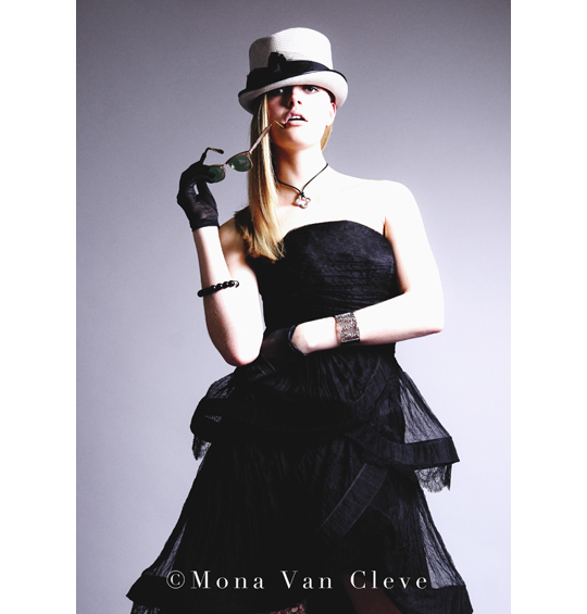 Female model photo shoot of mona van cleve