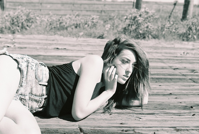 Female model photo shoot of Nicool13 in Katy, TX