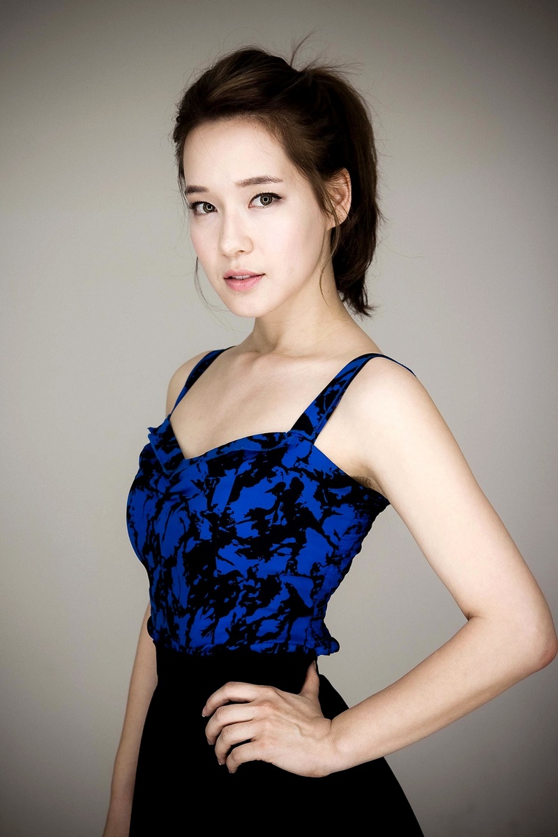 Female model photo shoot of Coco Shin