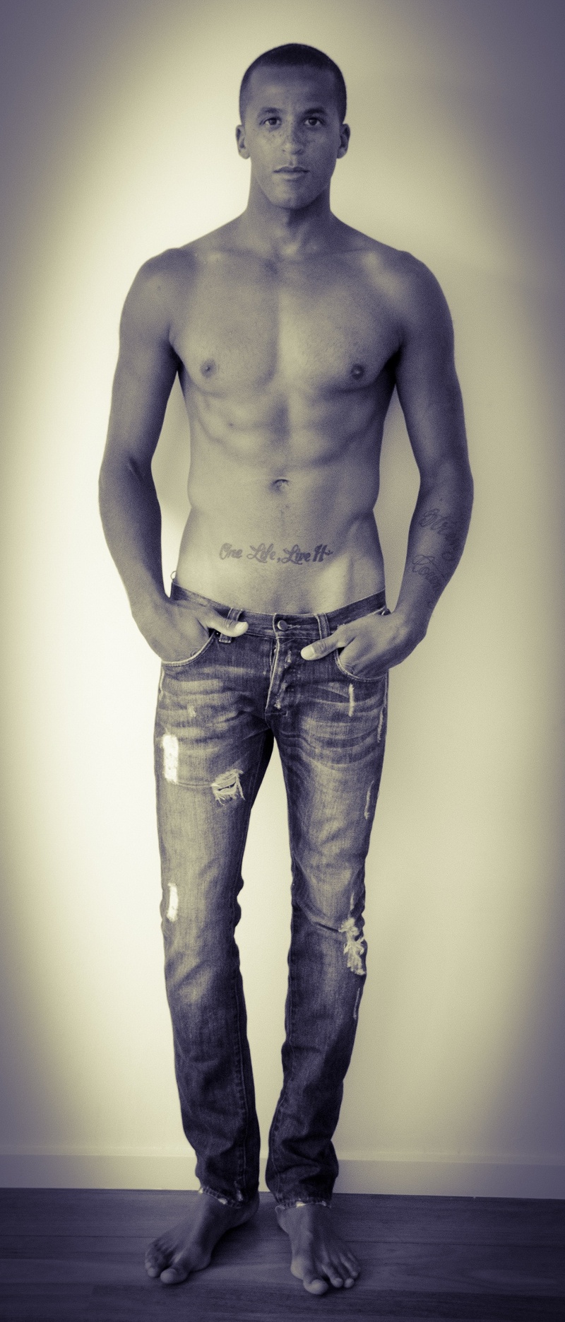 Male model photo shoot of Sam Mensah