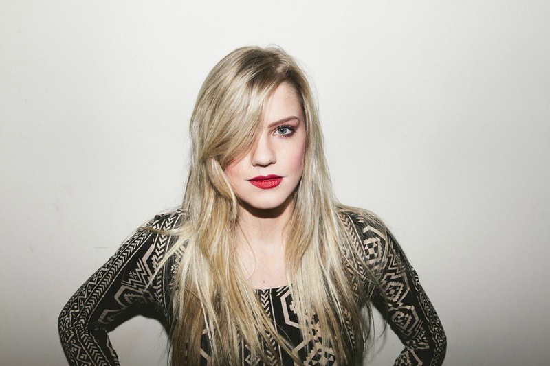 Female model photo shoot of Cassandra Kerr