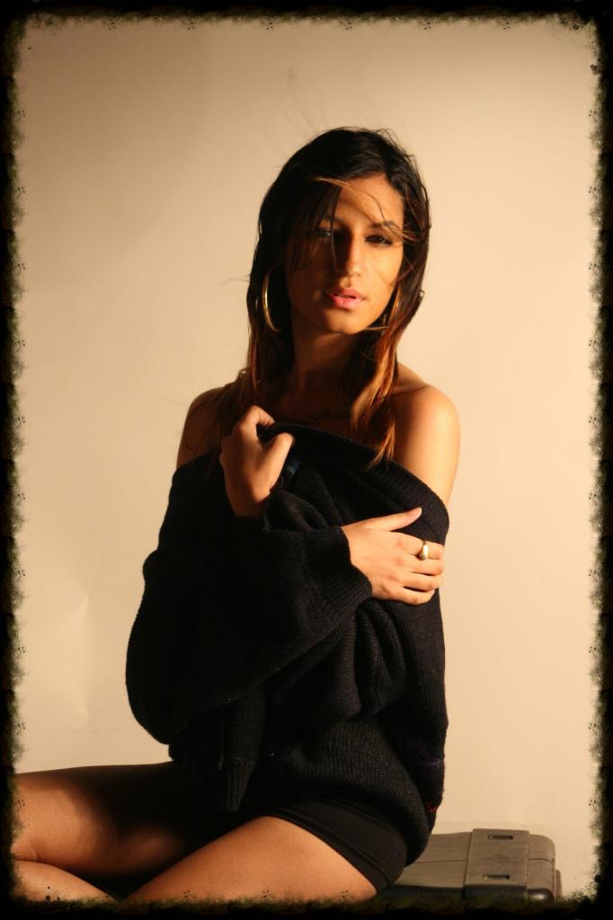 Female model photo shoot of Jenny La Loka by Ethereal Shooter in albany