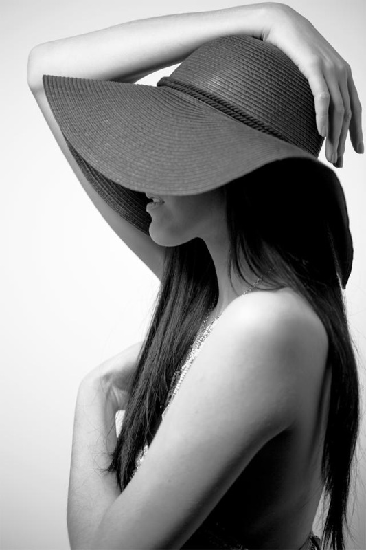 Female model photo shoot of Elida Garza Model