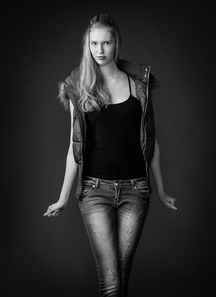 Female model photo shoot of Michelle Grootveld