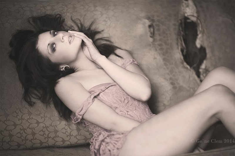 Female model photo shoot of Tiffany Valencia 
