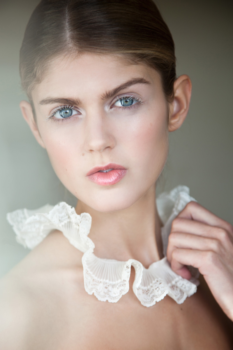 Female model photo shoot of Caroline Guerin